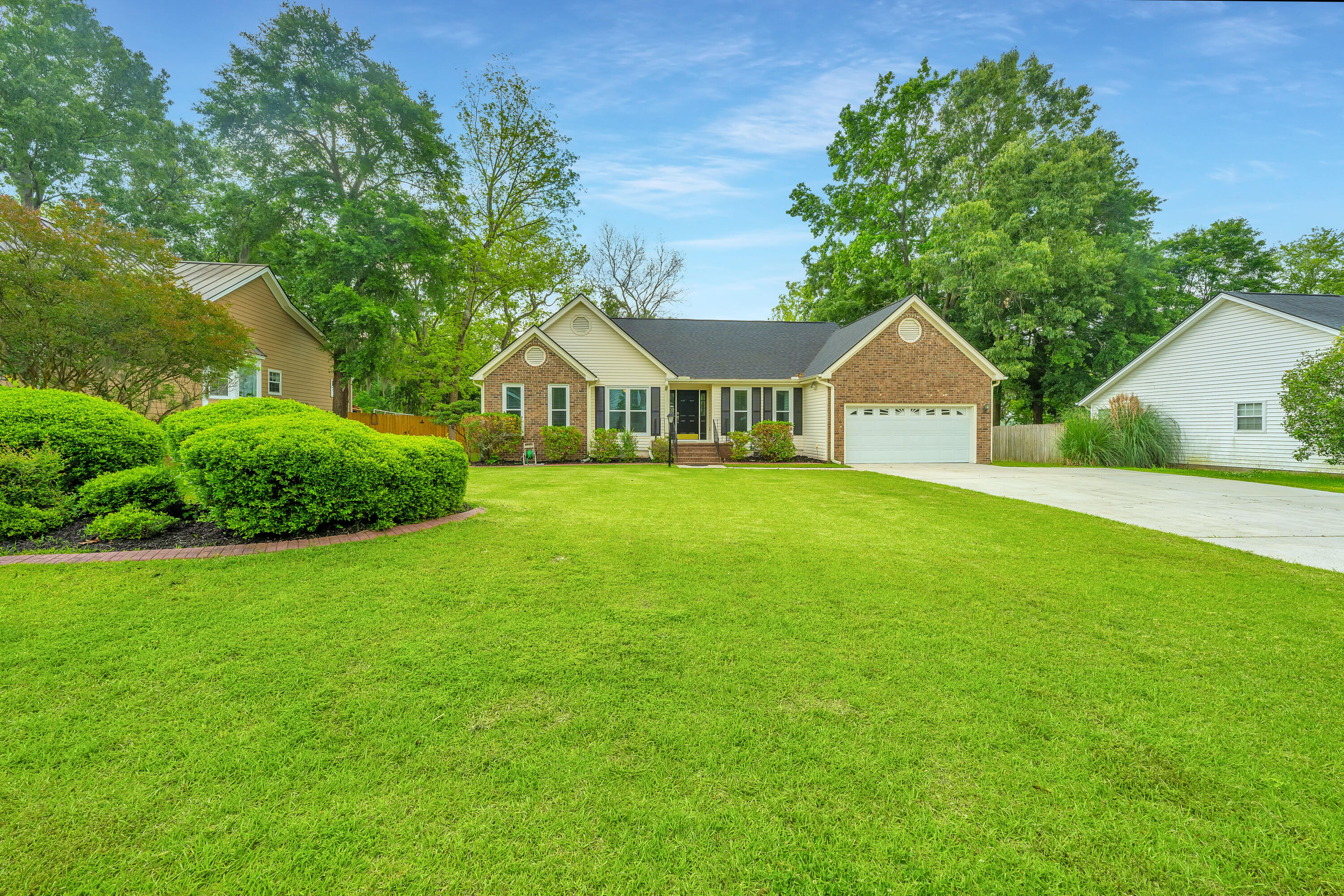 8290 Longridge Road North Charleston, SC 29418 - Photo 3 of 51 8290LongridgeRd002