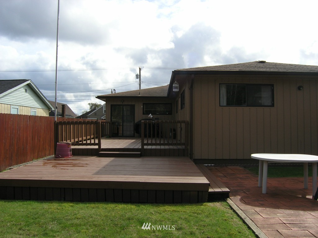 2016 Cherry Street Aberdeen, WA 98520 - Photo 6 of 22 Gallery Image 6
