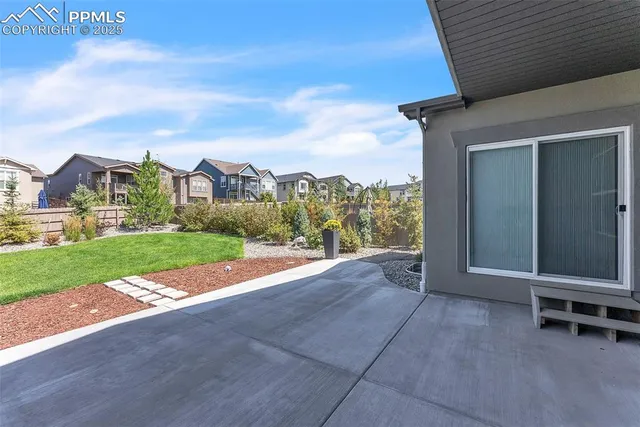 a view of outdoor space yard and entertaining space