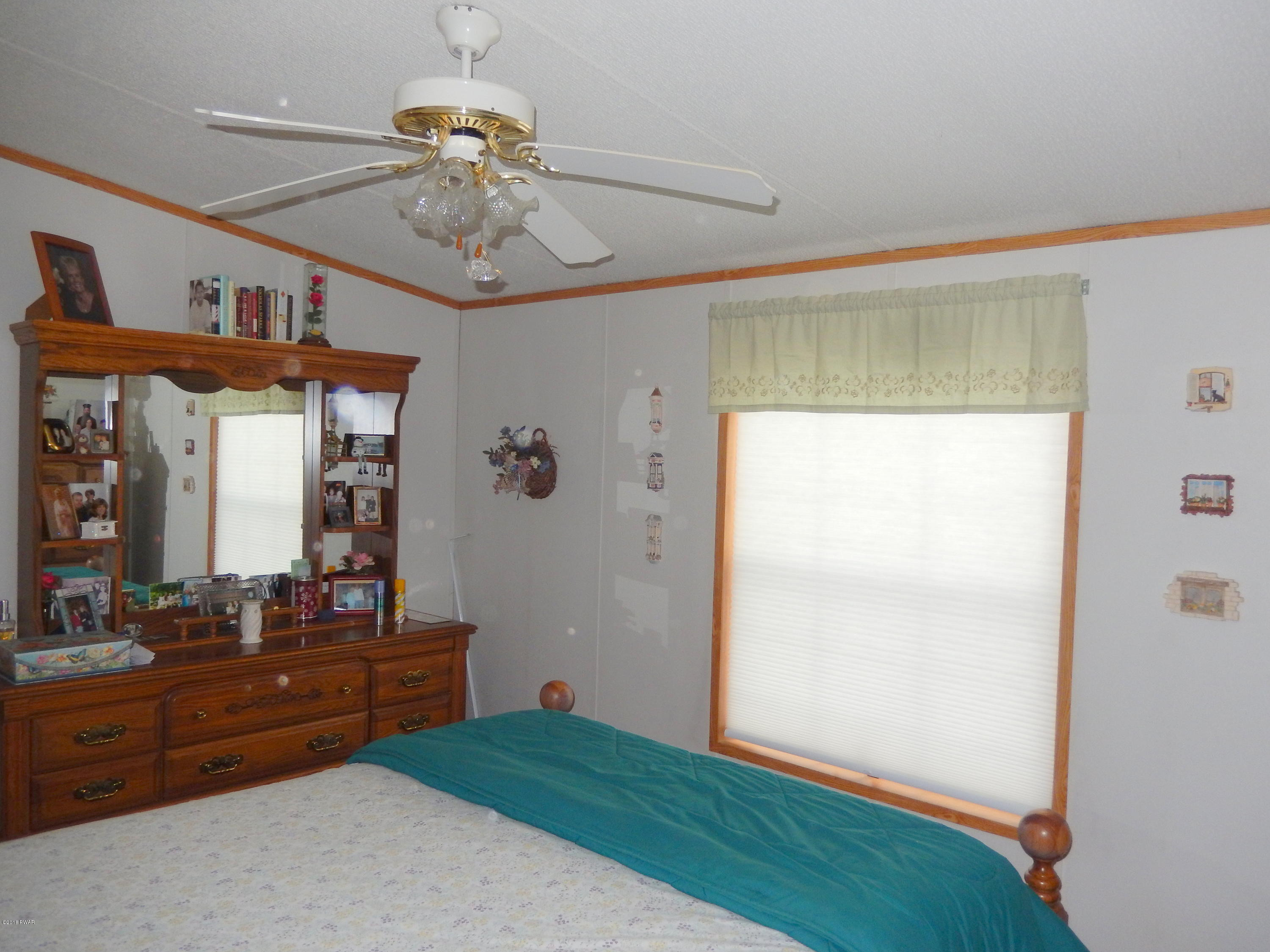 105 Spinnler Point Road Tafton, PA 18464 - Photo 20 of 37 master bedroom