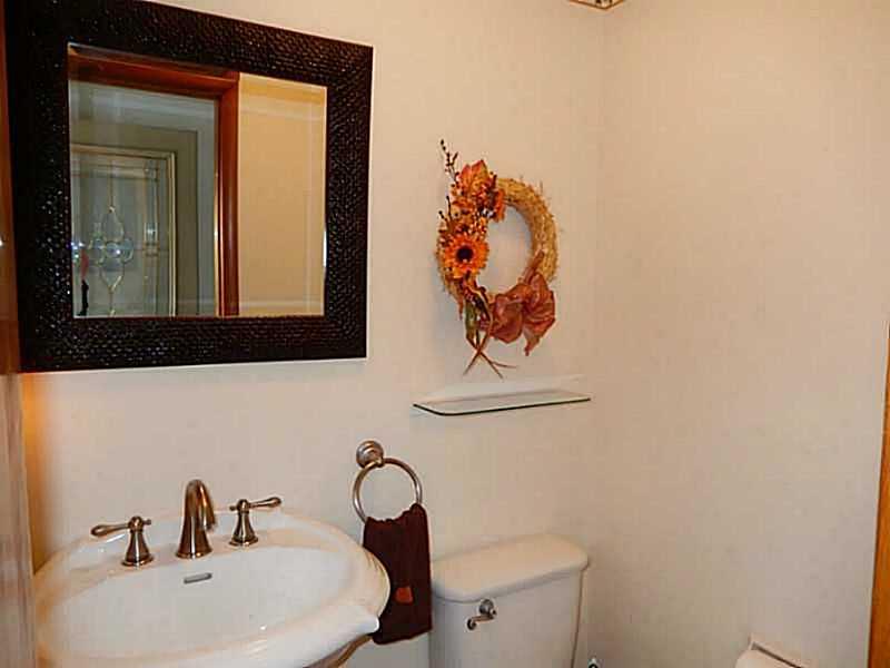460 Beaver Road Jeannette, PA 15644 - Photo 22 of 25 Partial Bath.