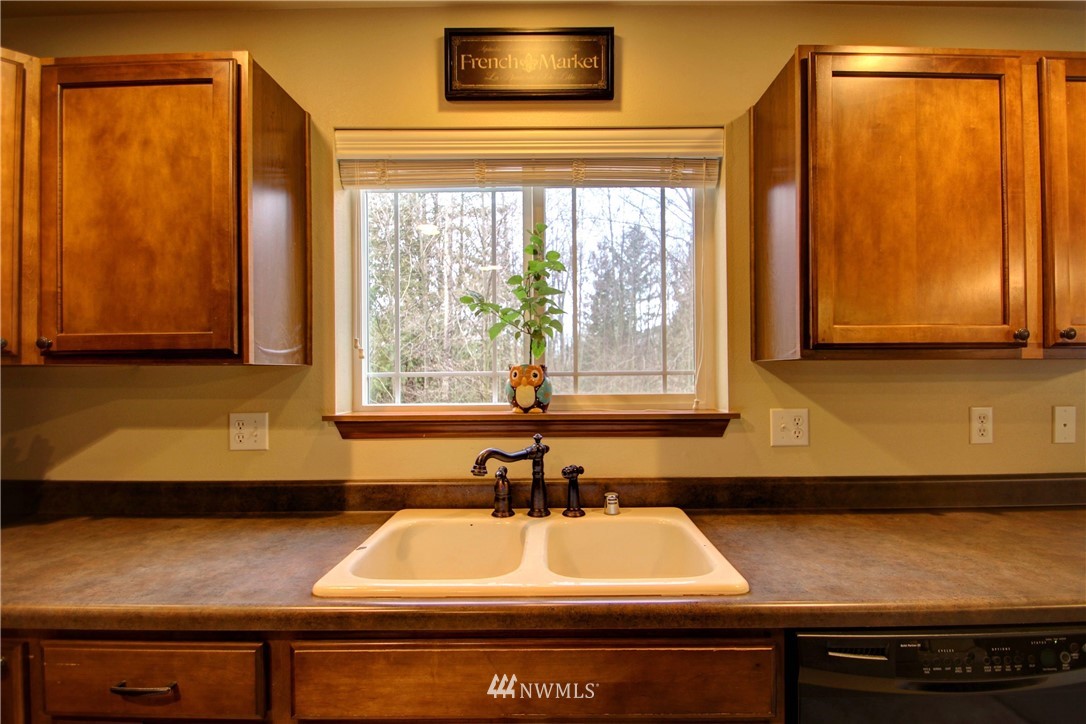 5257 Wellspring Road Mount Vernon, WA 98273 - Photo 11 of 25 Gallery Image 11
