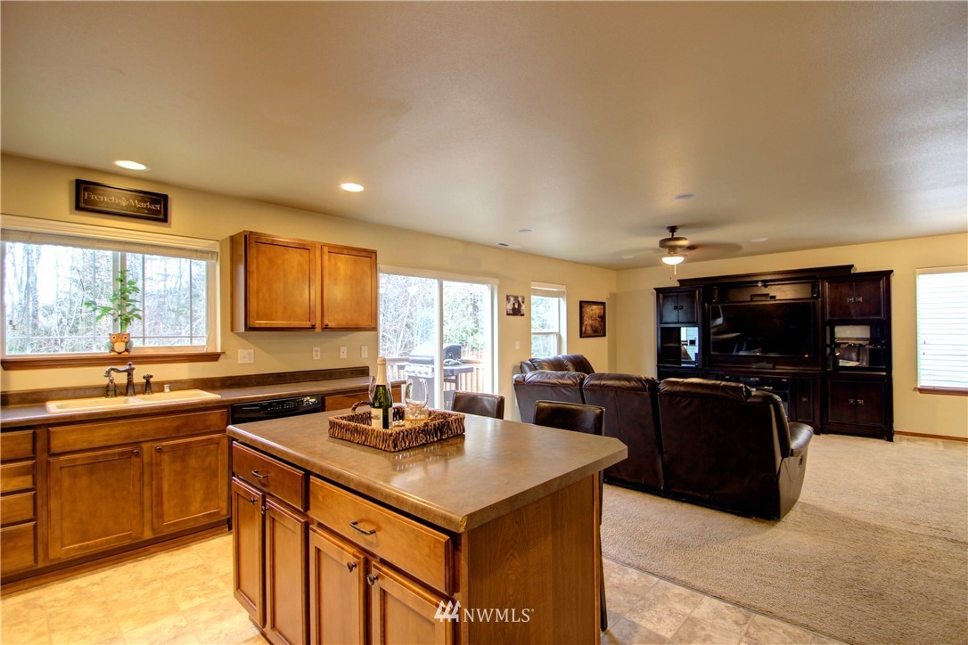 5257 Wellspring Road Mount Vernon, WA 98273 - Photo 10 of 25 Gallery Image 10