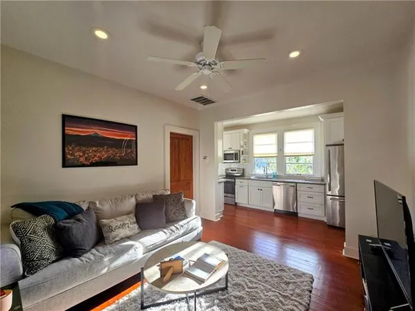 $1,720 | 4936 Perrier Street, Unit 4, New Orleans, LA 70115