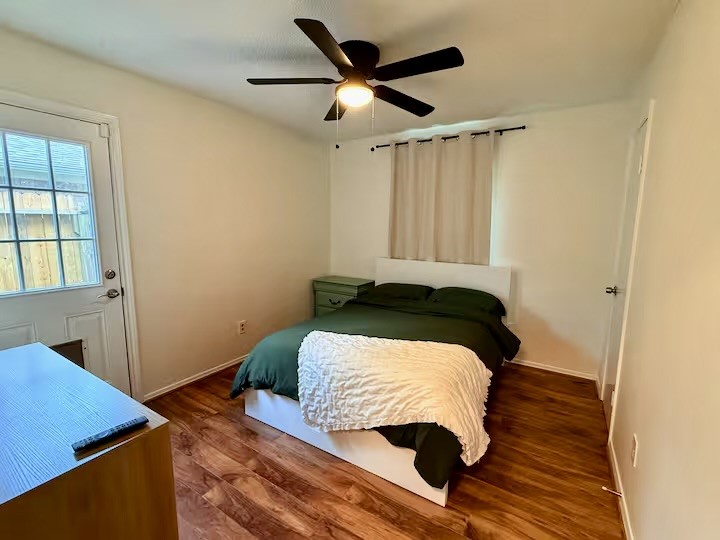 9430 Charter Ridge Drive Houston, TX 77070 - Photo 11 of 16 Bedroom