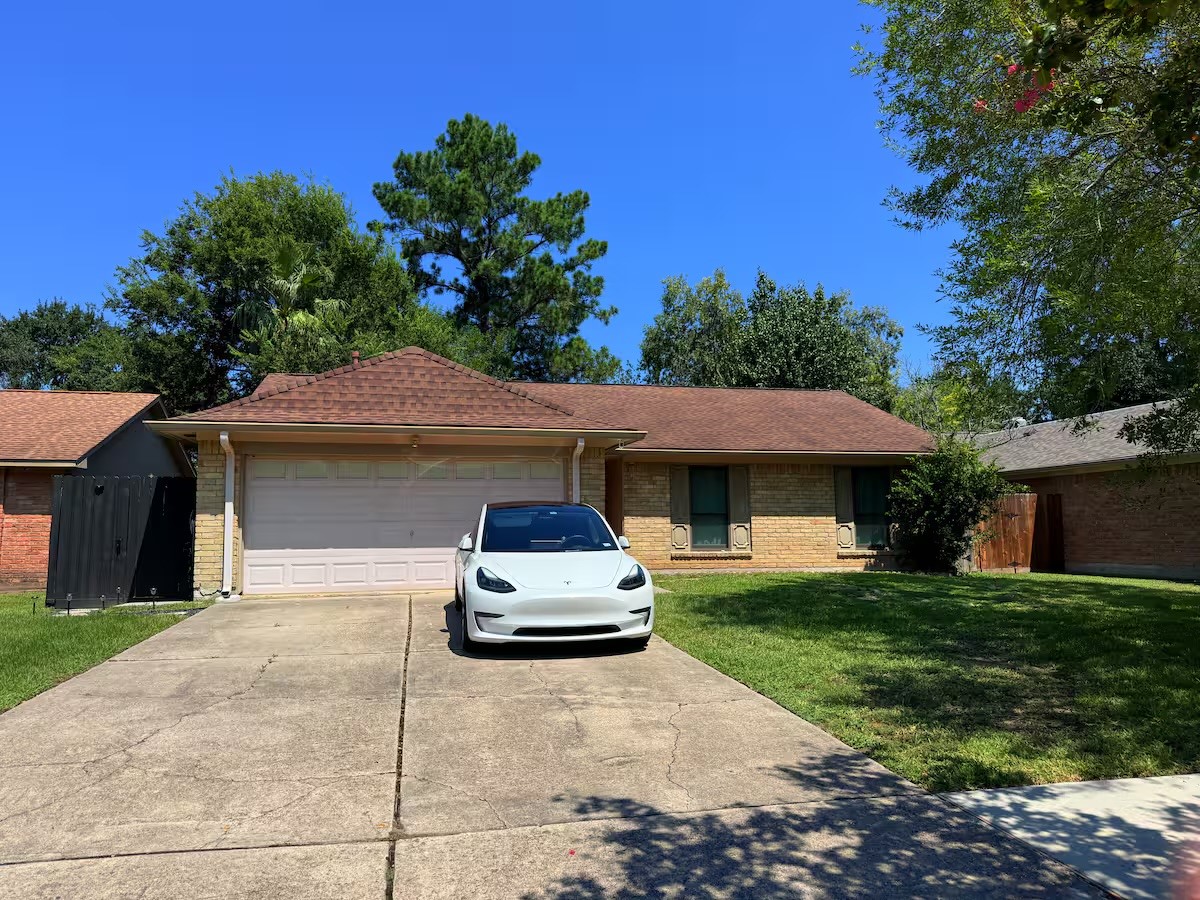 9430 Charter Ridge Drive Houston, TX 77070 - Photo 2 of 16