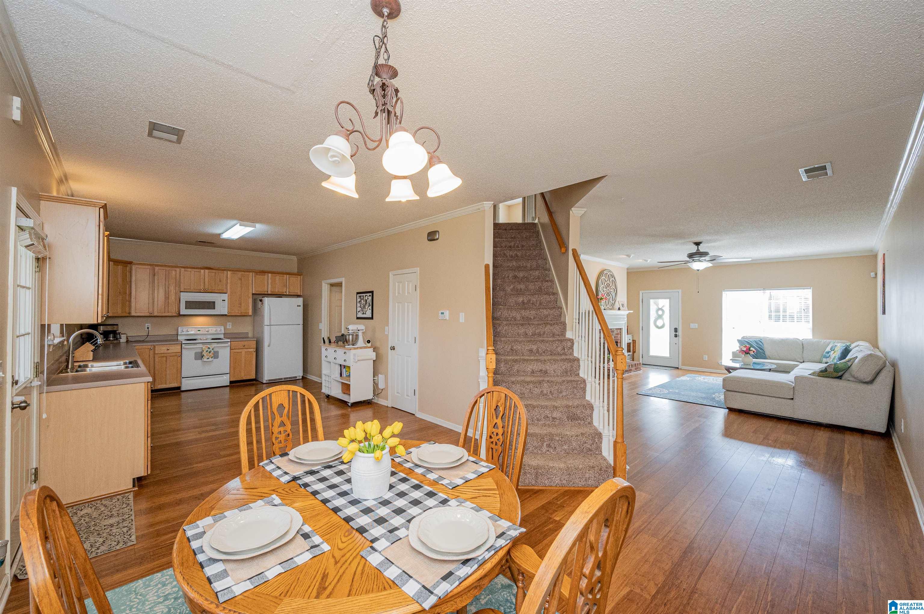 276 Warwick Lane Alabaster, AL 35007 - Photo 11 of 36