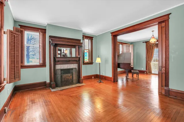 $240,000 | 130 South Pine Street, Arcola, IL 61910