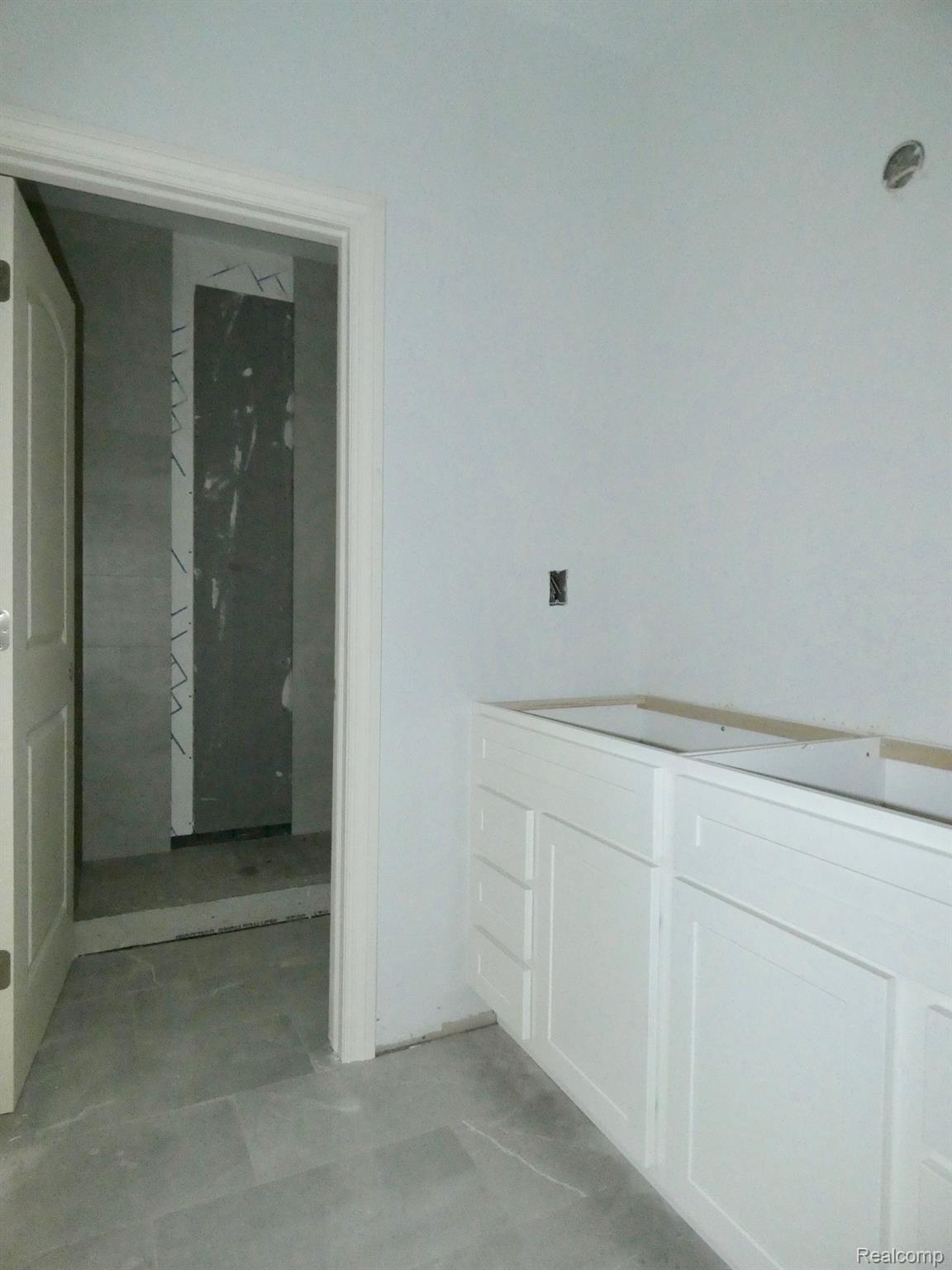 24006 Pennington Road Flat Rock, MI 48134 - Photo 31 of 36 Gallery Image 31