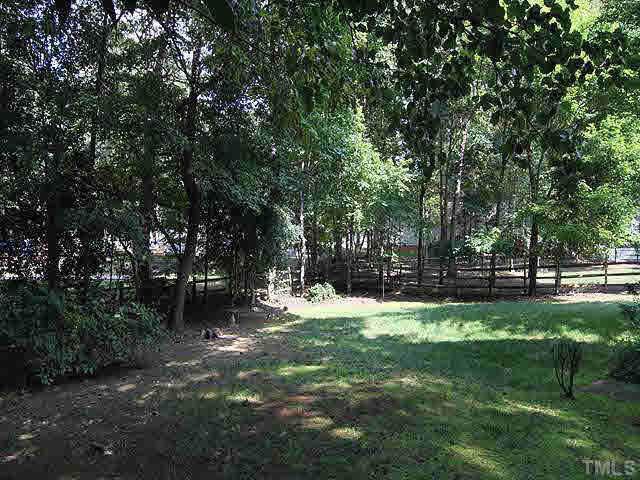 8001 Windsor Ridge Drive Raleigh, NC 27615 - Photo 24 of 25 Yard