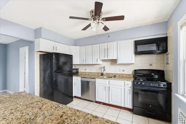 $2,350 | 1400 70th Street, Unit 8, North Bergen, NJ 07047