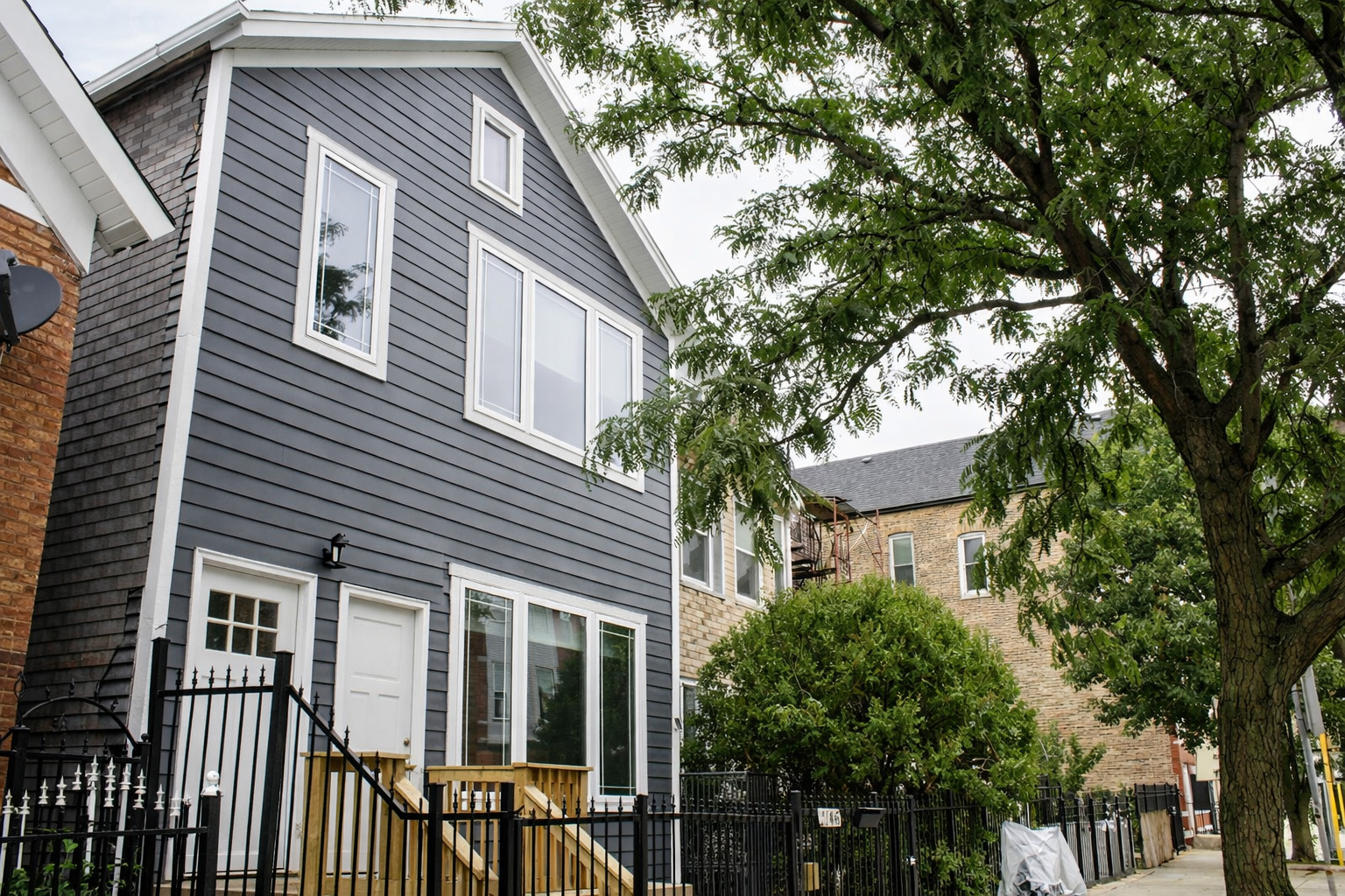 2146 West 21st Street Chicago, IL 60608 - Photo 2 of 15