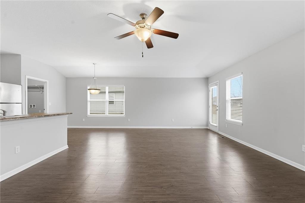 17181 South Kill Creek Road Gardner, KS 66030 - Photo 5 of 25