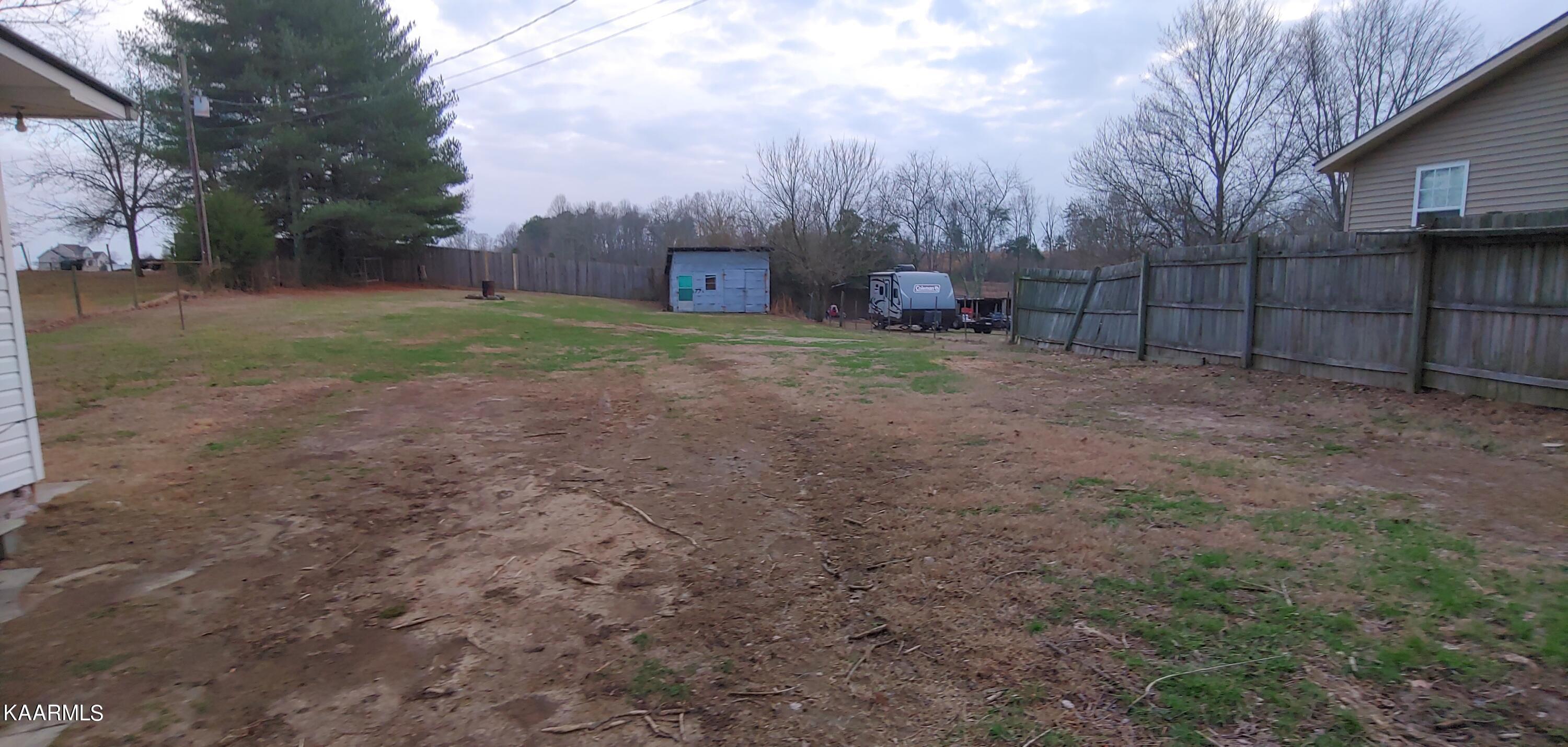 1992 Watkins Road East Loudon, TN 37774 - Photo 3 of 6 0118231735