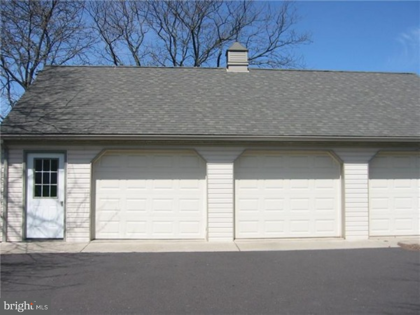 59 Allentown Road Souderton, PA 18964 - Photo 25 of 25 Garage