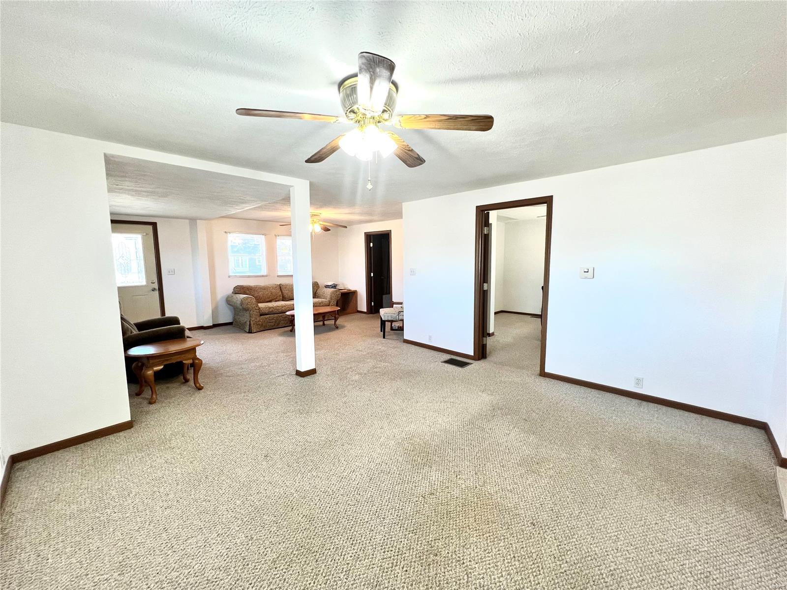 303 State Street Irving, IL 62051 - Photo 15 of 25 Gallery Image 15