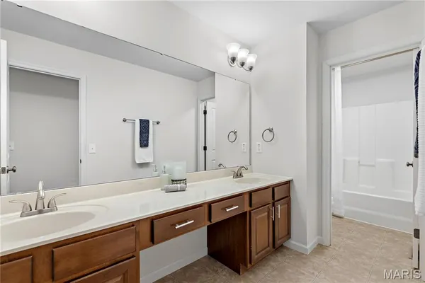 $649,900 | 1802 Sterling Oaks Drive, St. Peters, MO 63376