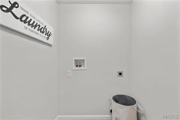 $649,900 | 1802 Sterling Oaks Drive, St. Peters, MO 63376