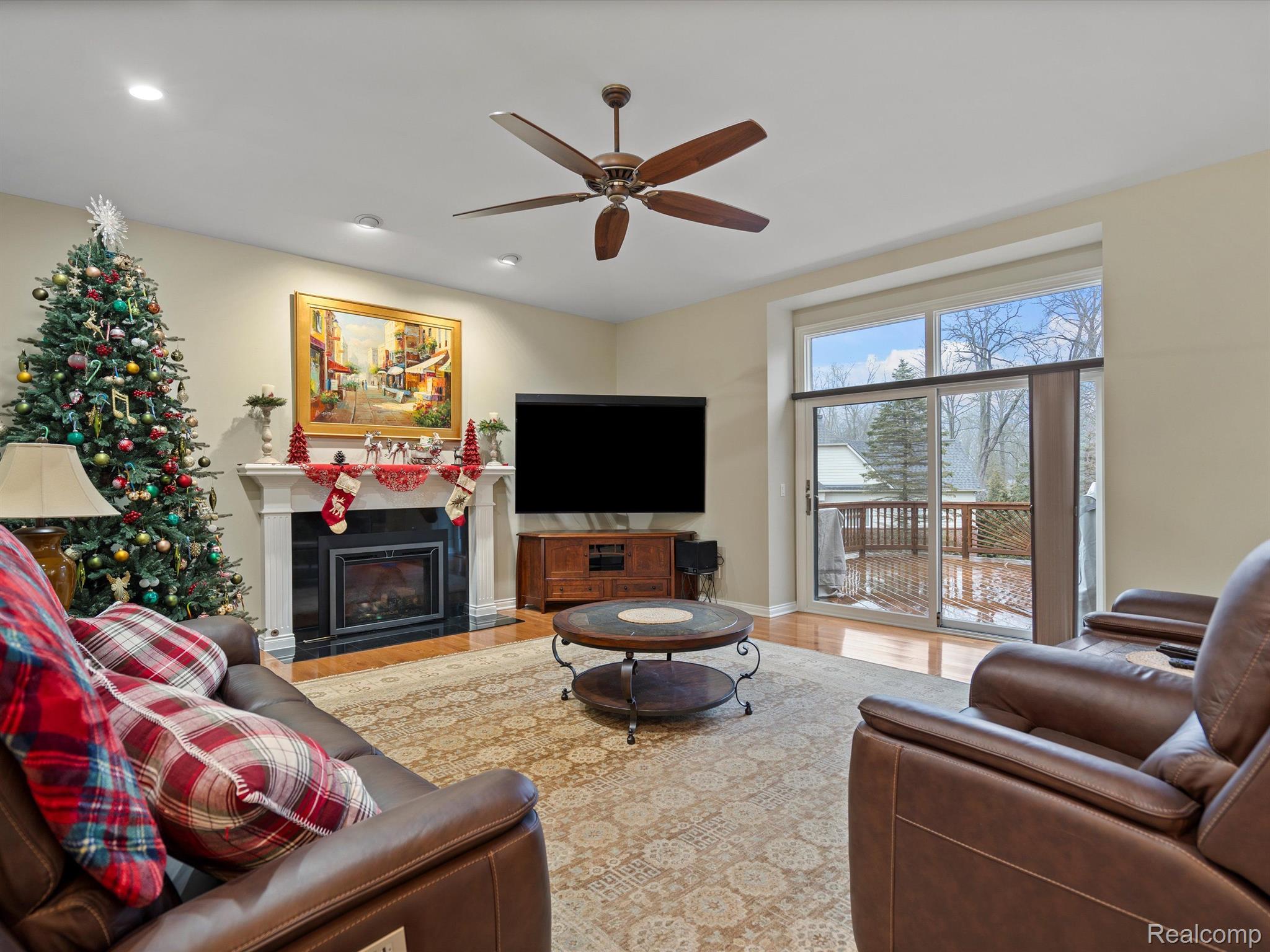 1590 Scenic Hollow Rochester, MI 48306 - Photo 26 of 85 Gallery Image 26