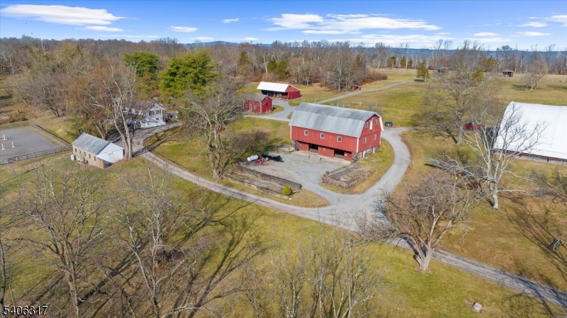 152 Warsaw Road Frenchtown, NJ 08825 - Photo 4 of 38 Gallery Image 4