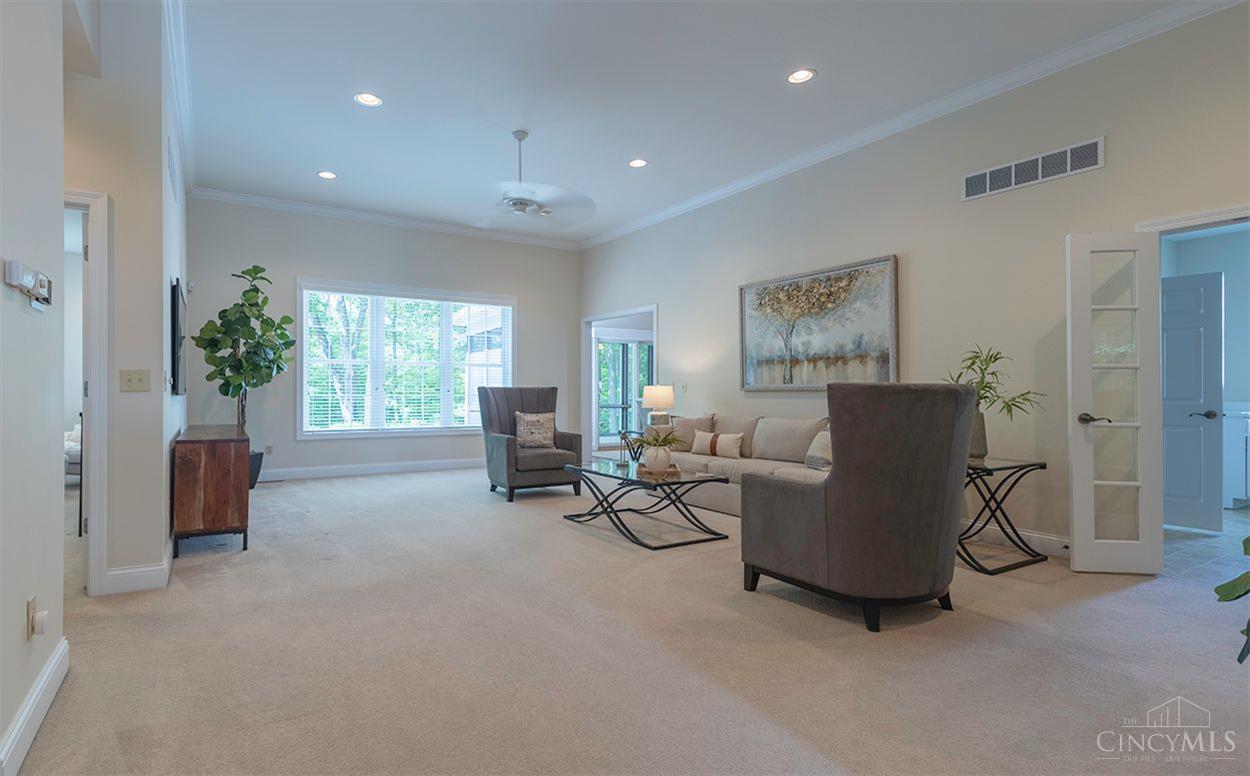 6879 Prairie View Drive Maineville, OH 45039 - Photo 8 of 43