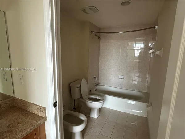 $2,600 | 4242 Northwest 2nd Street, Unit 1412, Miami, FL 33126