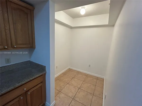 $2,600 | 4242 Northwest 2nd Street, Unit 1412, Miami, FL 33126