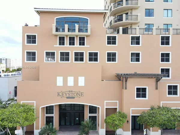 $2,600 | 4242 Northwest 2nd Street, Unit 1412, Miami, FL 33126