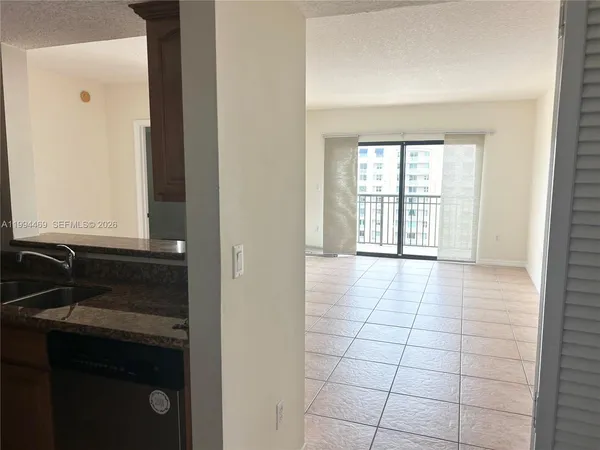 $2,600 | 4242 Northwest 2nd Street, Unit 1412, Miami, FL 33126