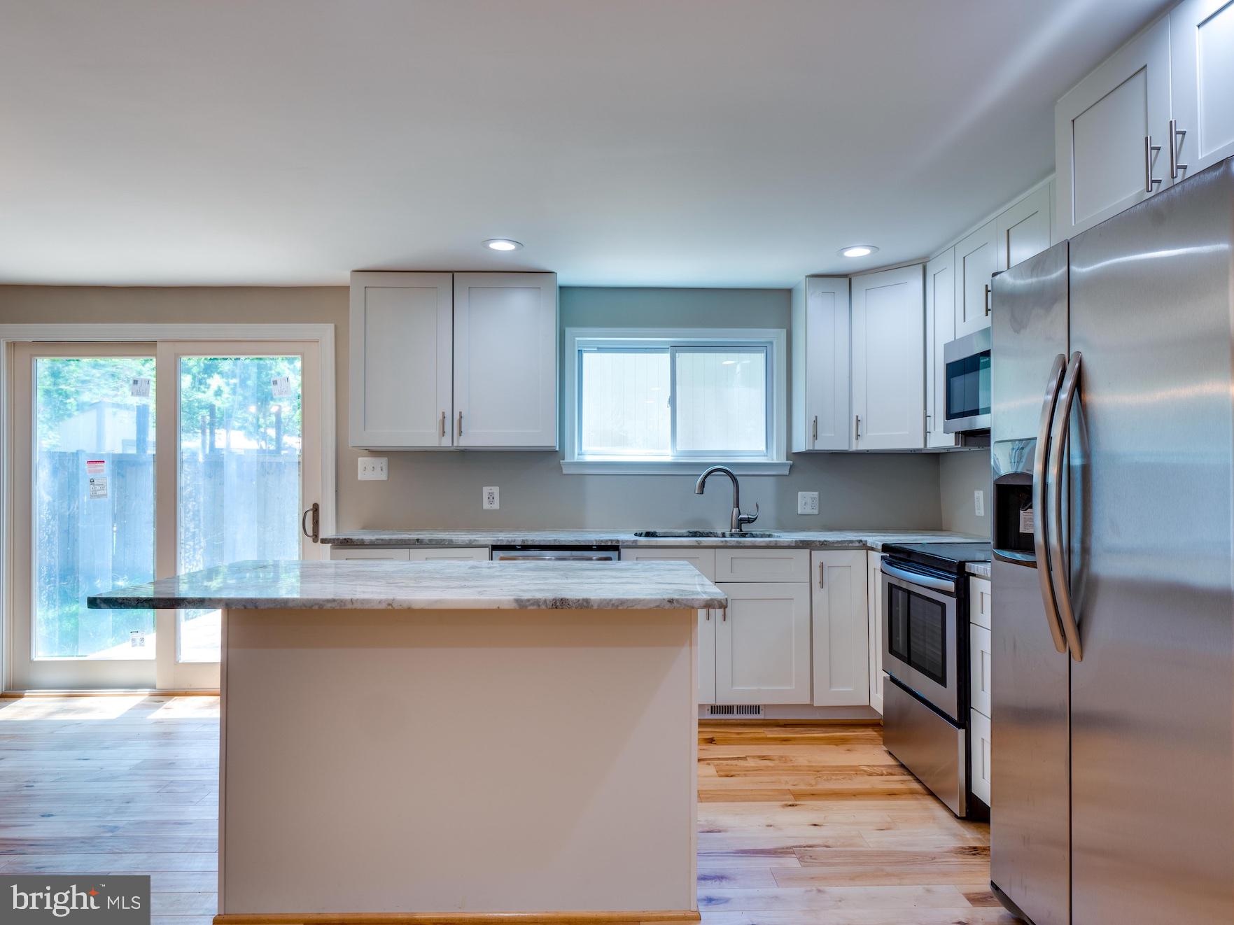 12276 Turkey Wing Court Reston, VA 20191 - Photo 15 of 39 Gallery Image 15