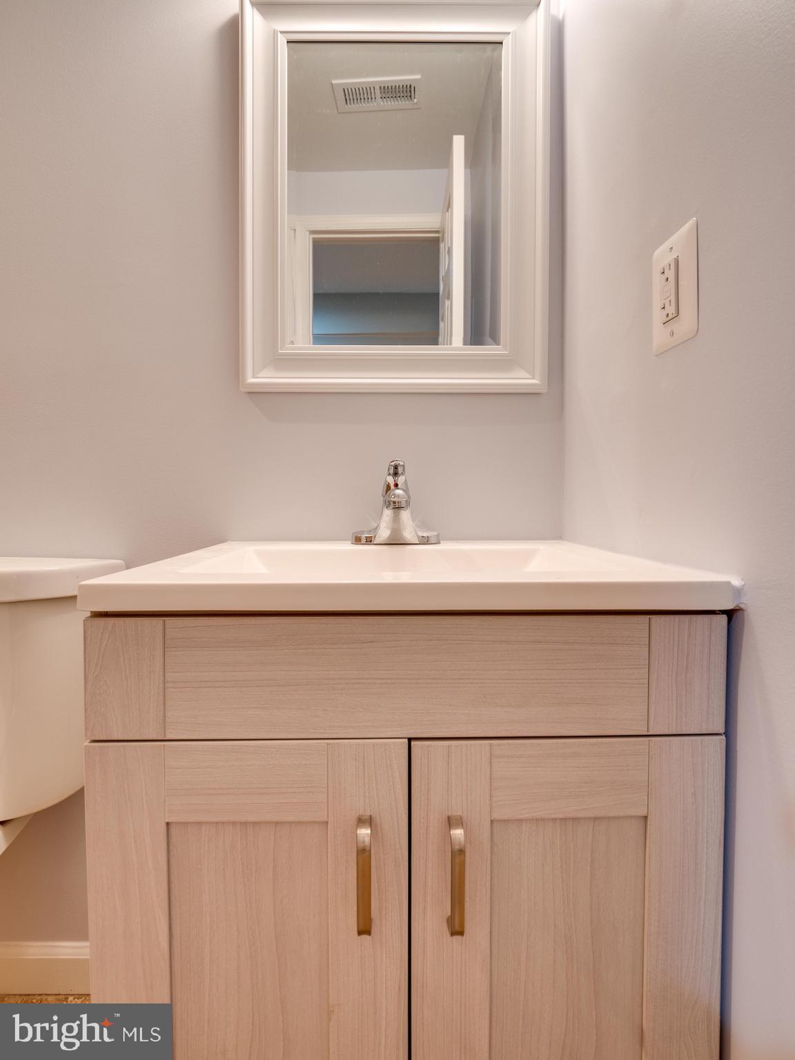12276 Turkey Wing Court Reston, VA 20191 - Photo 30 of 39 Gallery Image 30