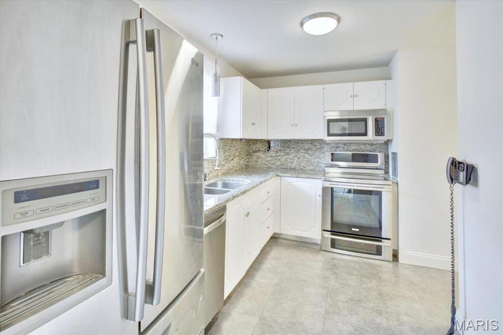 13515 Coliseum Drive, Unit A Chesterfield, MO 63017 - Photo 11 of 29