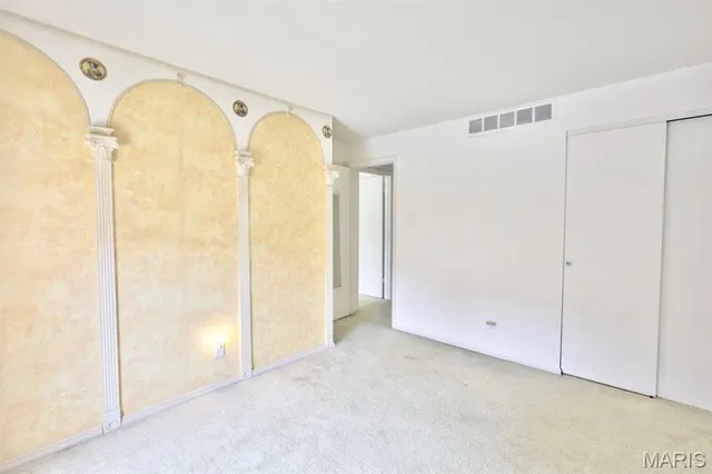 $129,900 | 13515 Coliseum Drive, Unit A, Chesterfield, MO 63017