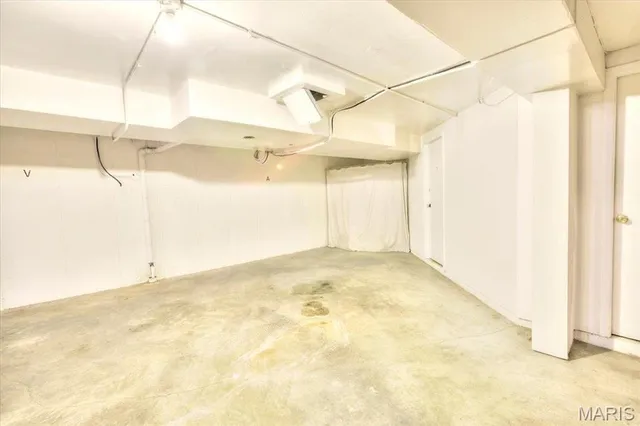 $129,900 | 13515 Coliseum Drive, Unit A, Chesterfield, MO 63017