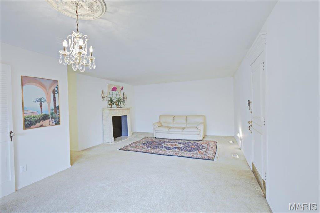 13515 Coliseum Drive, Unit A Chesterfield, MO 63017 - Photo 10 of 31