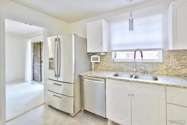 $129,900 | 13515 Coliseum Drive, Unit A, Chesterfield, MO 63017