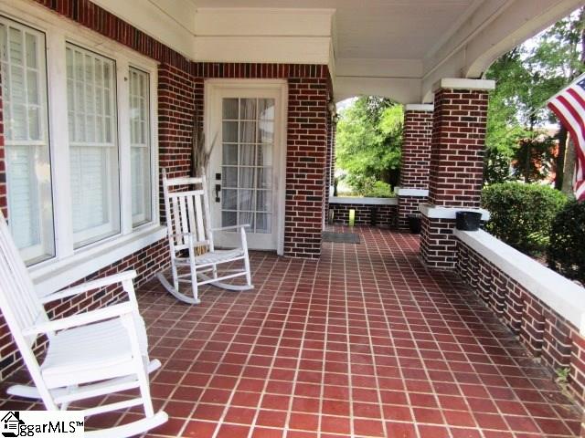 210 Musgrove Street Clinton, SC 29325 - Photo 5 of 36 Gallery Image 5