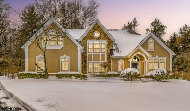 $1,675,000 | 10 Wolford Court, Watchung, NJ 07069