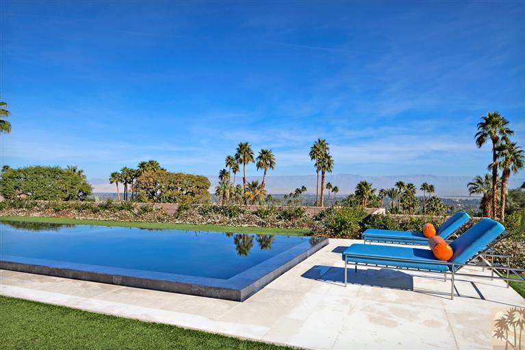 70205 Thunderbird Road Rancho Mirage, CA 92270 - Photo 3 of 25 a view of a outdoor space