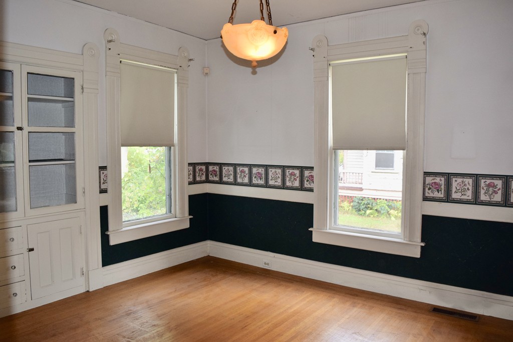137 Harvard Street Springfield, MA 01109 - Photo 15 of 29 Gallery Image 15