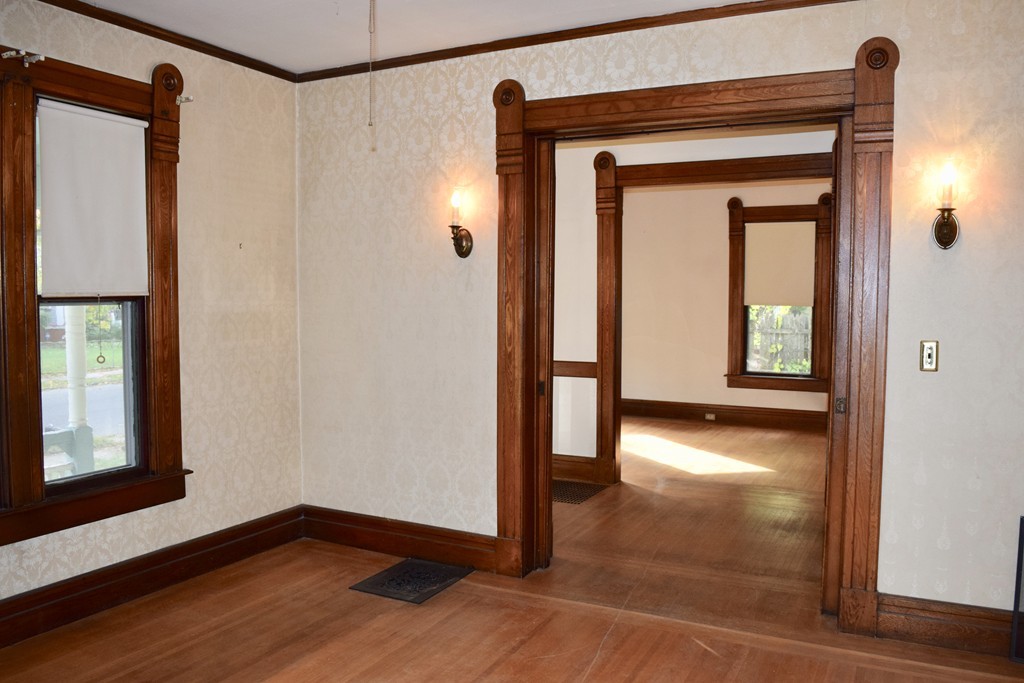 137 Harvard Street Springfield, MA 01109 - Photo 6 of 29 Gallery Image 6