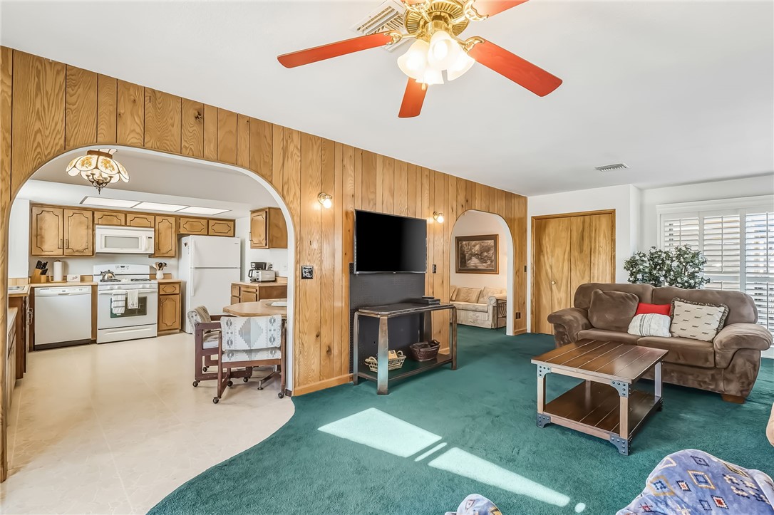 2454 Ripple Drive Bullhead City, AZ 86429 - Photo 14 of 37