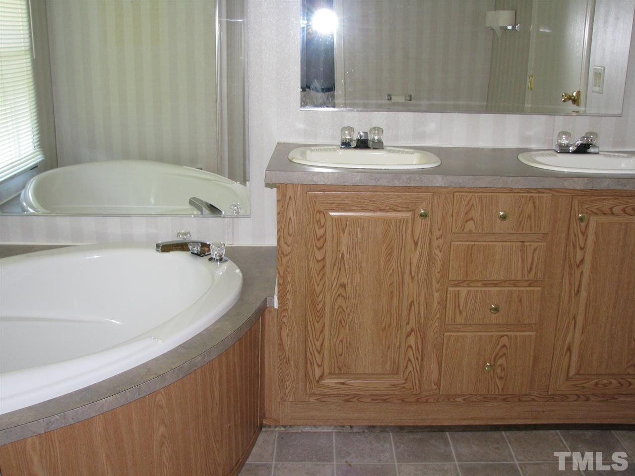 1668 Cunningham Road Semora, NC 27343 - Photo 12 of 25 Gallery Image 12