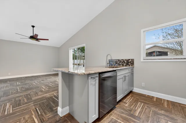 $545,000 | 2800 Southwest Montego Terrace, Stuart, FL 34997