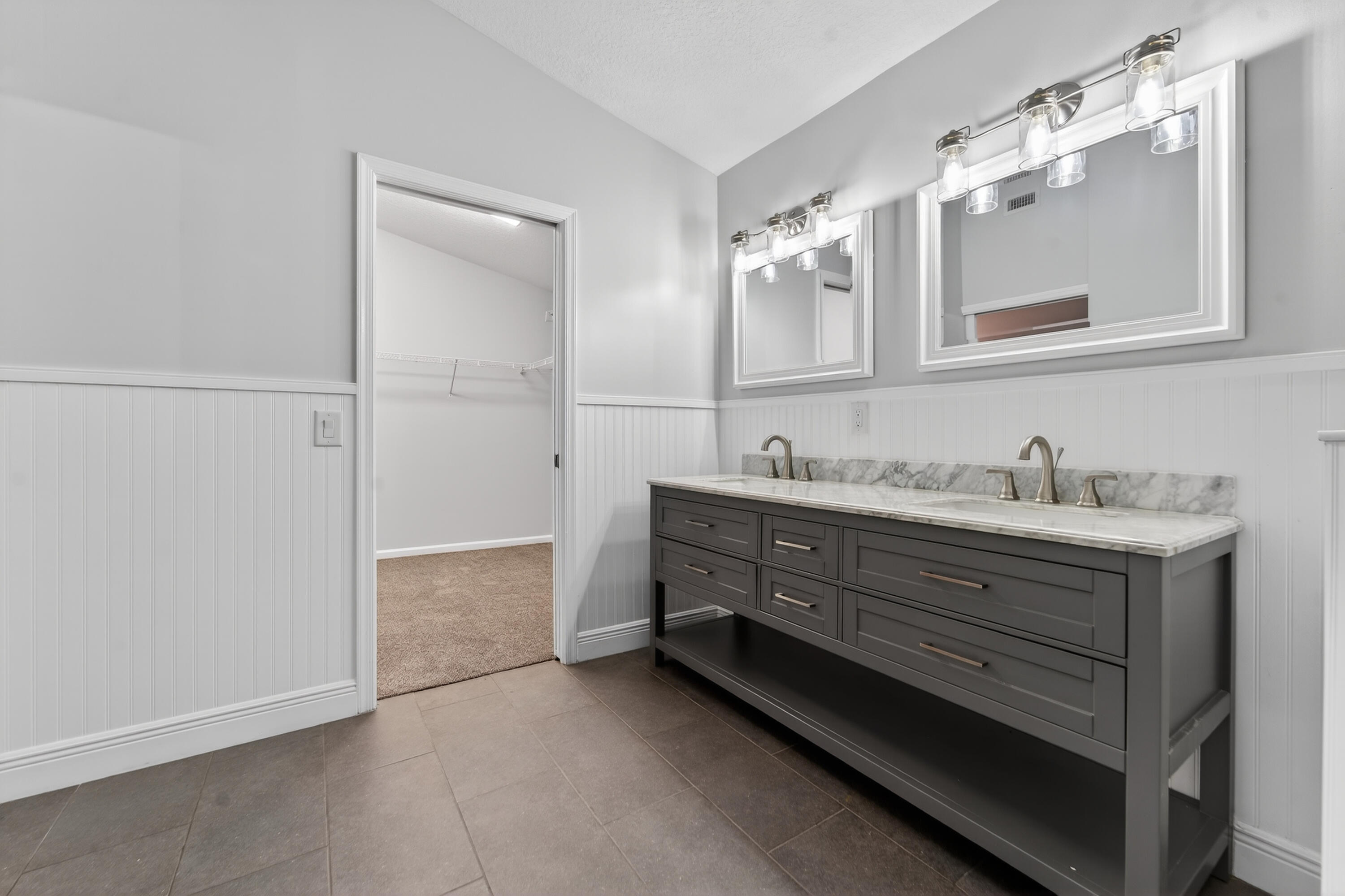 2800 Southwest Montego Terrace Stuart, FL 34997 - Photo 17 of 62 013026-72