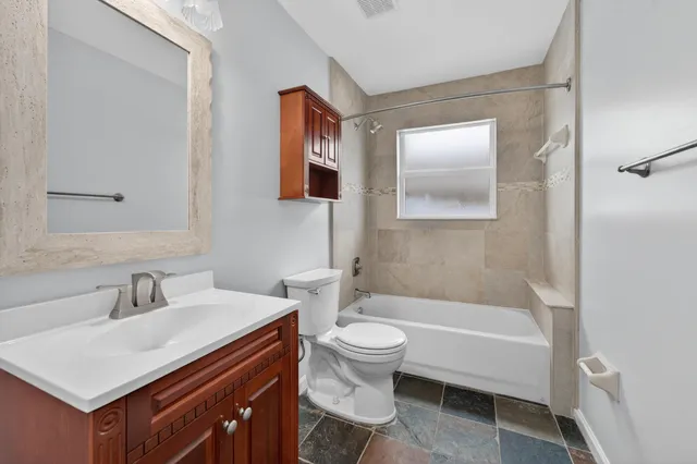 $545,000 | 2800 Southwest Montego Terrace, Stuart, FL 34997