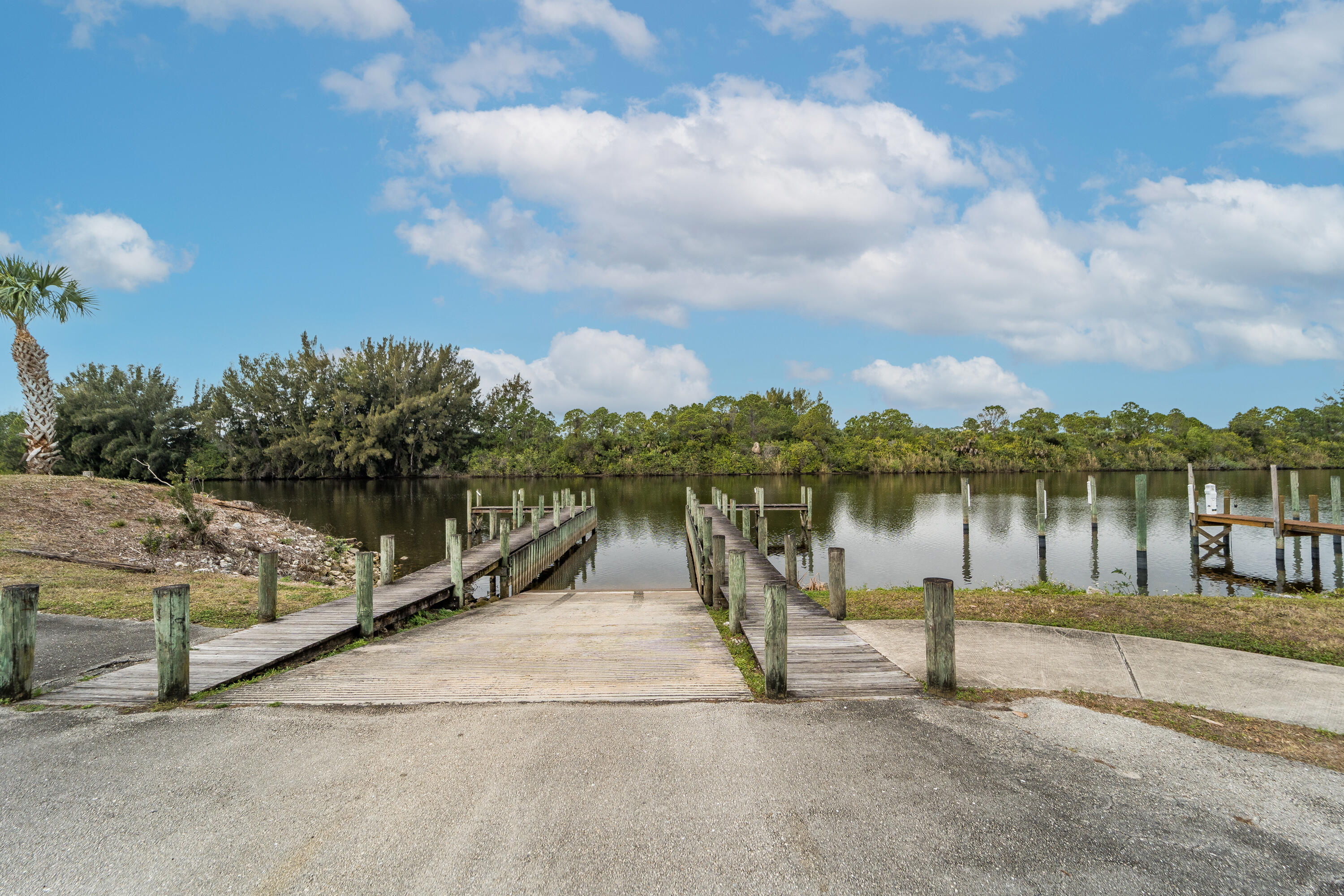 2800 Southwest Montego Terrace Stuart, FL 34997 - Photo 53 of 62 2800 SW Montego O-48