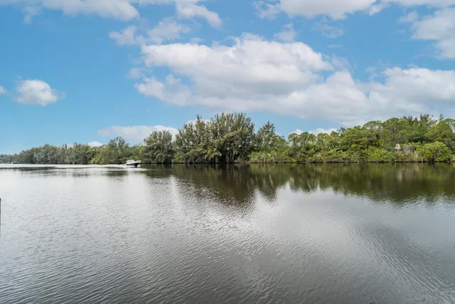 $545,000 | 2800 Southwest Montego Terrace, Stuart, FL 34997