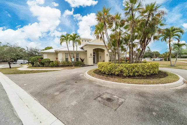 $545,000 | 2800 Southwest Montego Terrace, Stuart, FL 34997