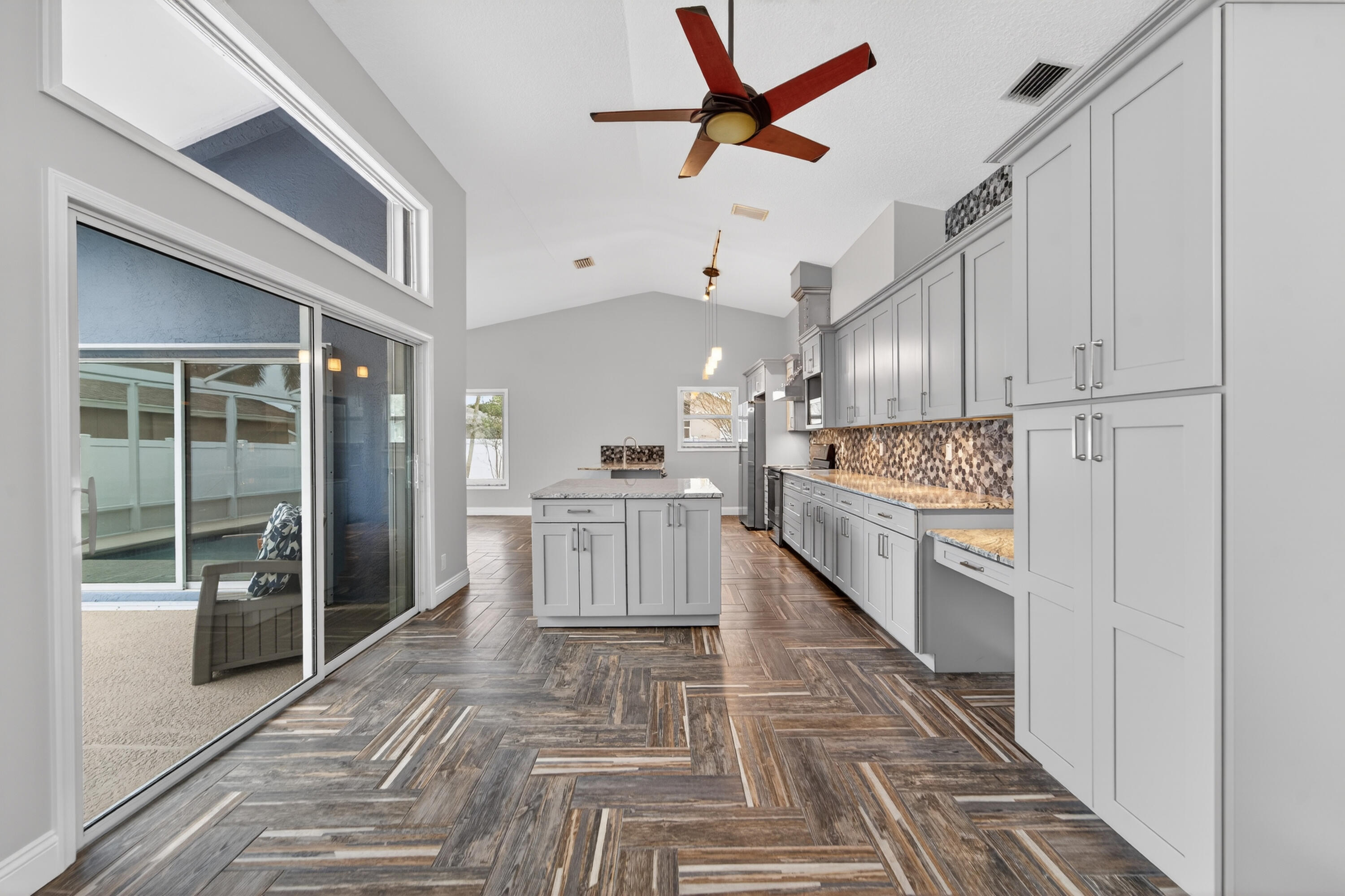 2800 Southwest Montego Terrace Stuart, FL 34997 - Photo 10 of 62 013026-13